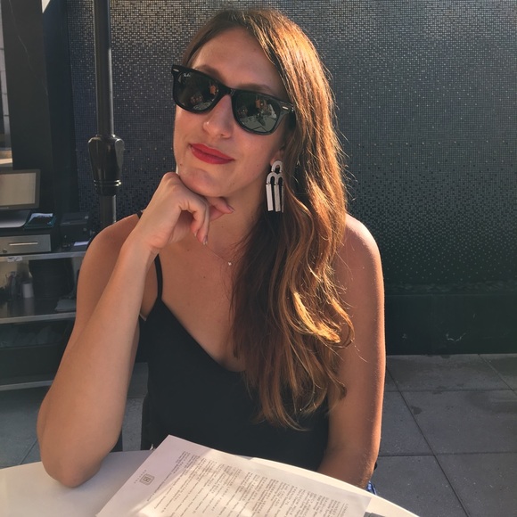 Meet your Posher, Libby - Picture 1 of 1